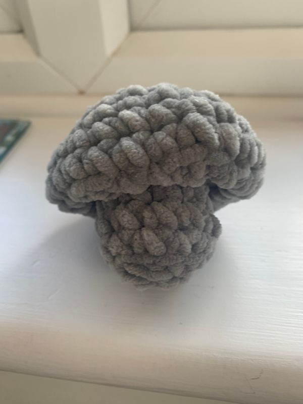 Crochet popping mushroom